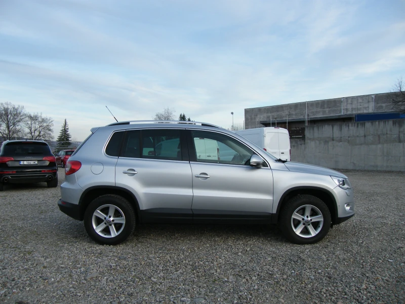 VW Tiguan 2.0TDI 4x4, снимка 3 - Автомобили и джипове - 49496362