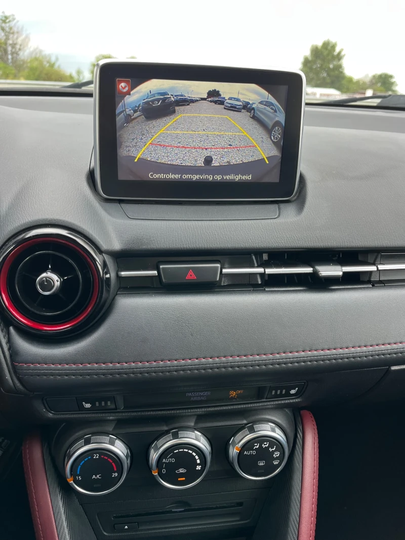 Mazda CX-3 2.0i Attraction 116000км, снимка 6 - Автомобили и джипове - 51332414
