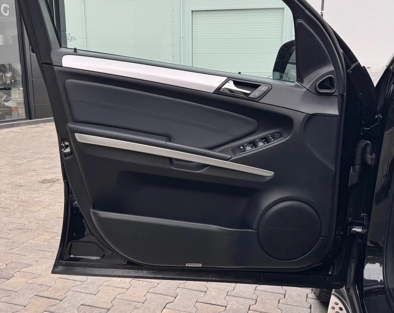 Mercedes-Benz ML 350 CDi * Facelift* , снимка 12 - Автомобили и джипове - 51955713