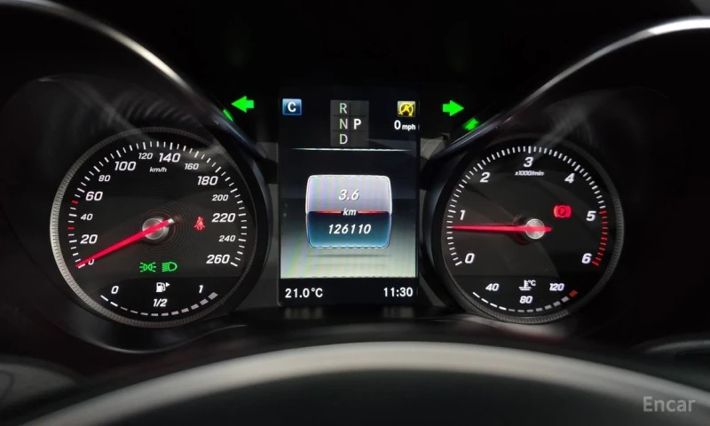 Mercedes-Benz GLC 220, снимка 8 - Автомобили и джипове - 52876904