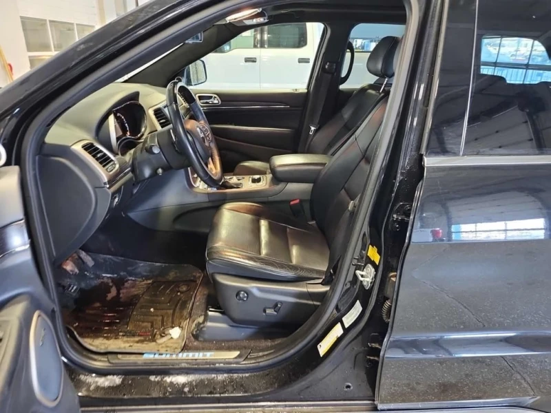 Jeep Grand cherokee 2016 SUMMIT AWD * ДИСТРОНИК * ОБДУХВАНЕ * , снимка 7 - Автомобили и джипове - 53076212
