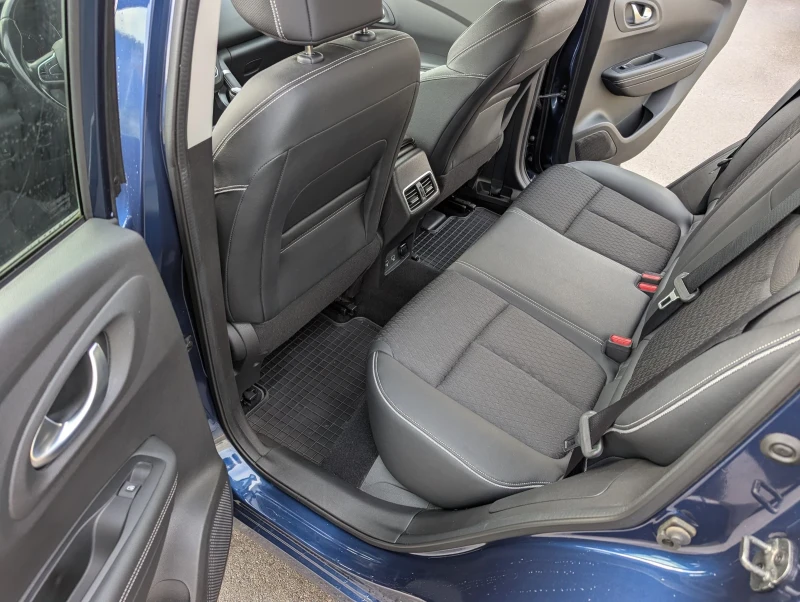 Renault Kadjar 1.7 dci 4WD, снимка 11 - Автомобили и джипове - 53295535