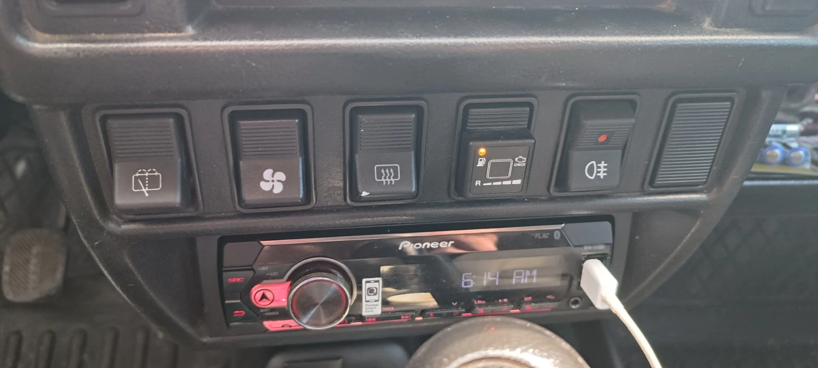 Lada Niva 212140Y  4x4  /  | Mobile.bg   14