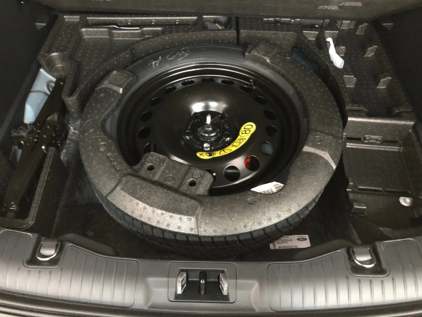 Ford Kuga 2.5 ST Line plug - изображение 9