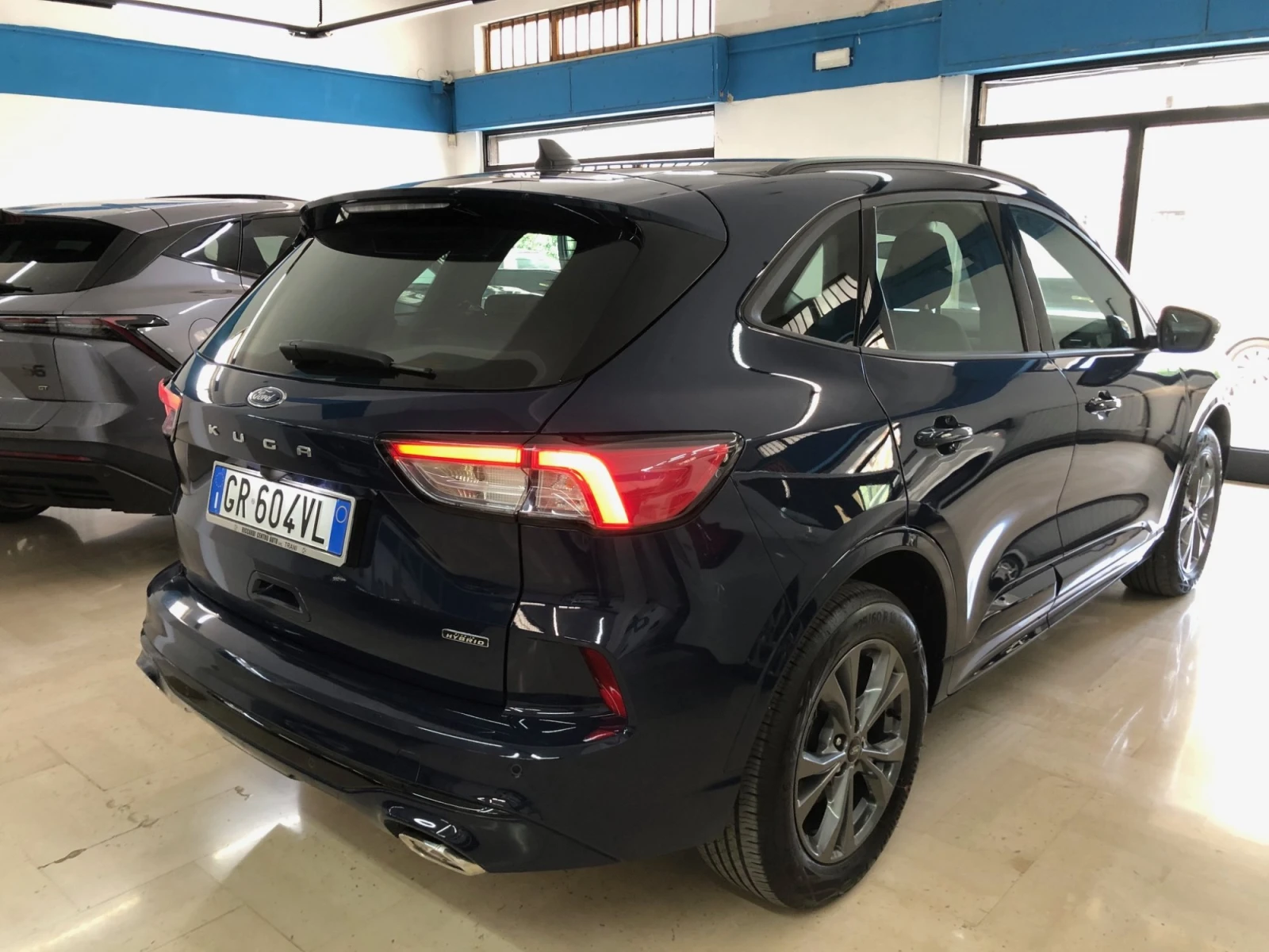 Ford Kuga 2.5 ST Line plug - изображение 2