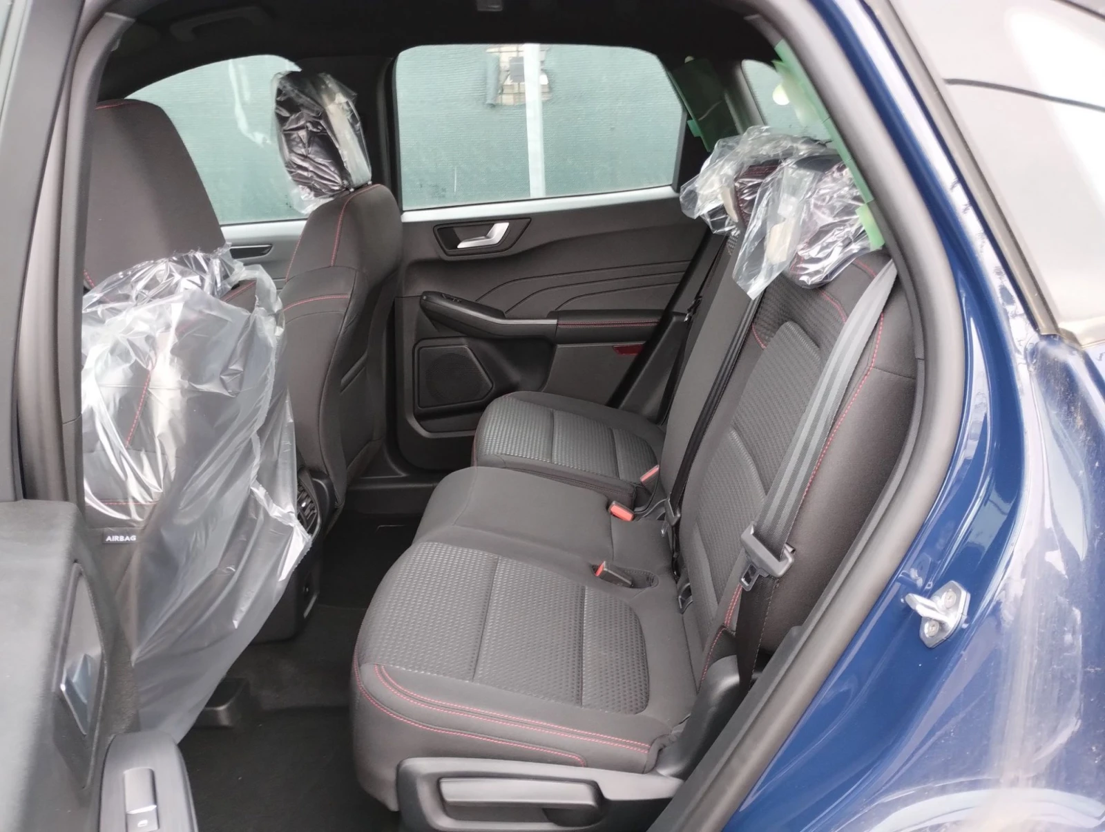 Ford Kuga 2.5 ST Line plug - изображение 2