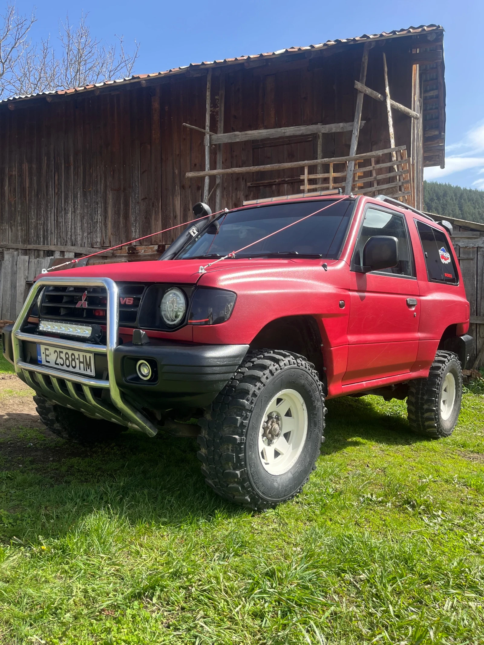 Mitsubishi Pajero Pajero 3.0 V6 177 - изображение 2