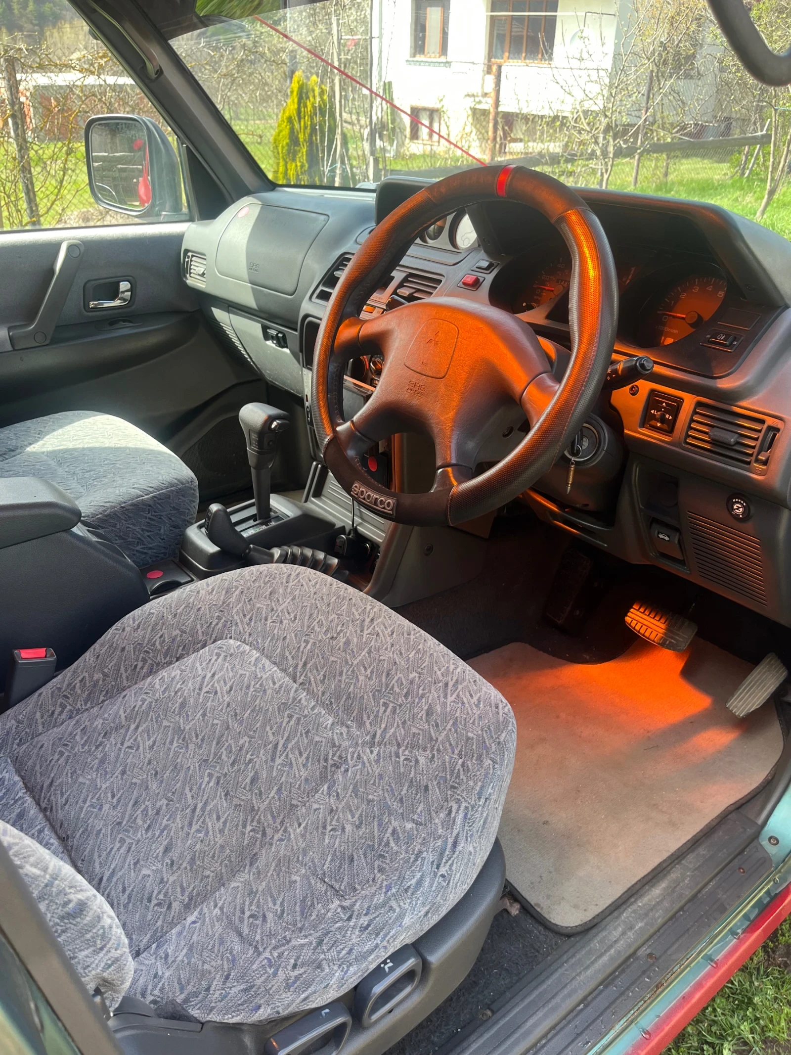 Mitsubishi Pajero Pajero 3.0 V6 177 - изображение 5