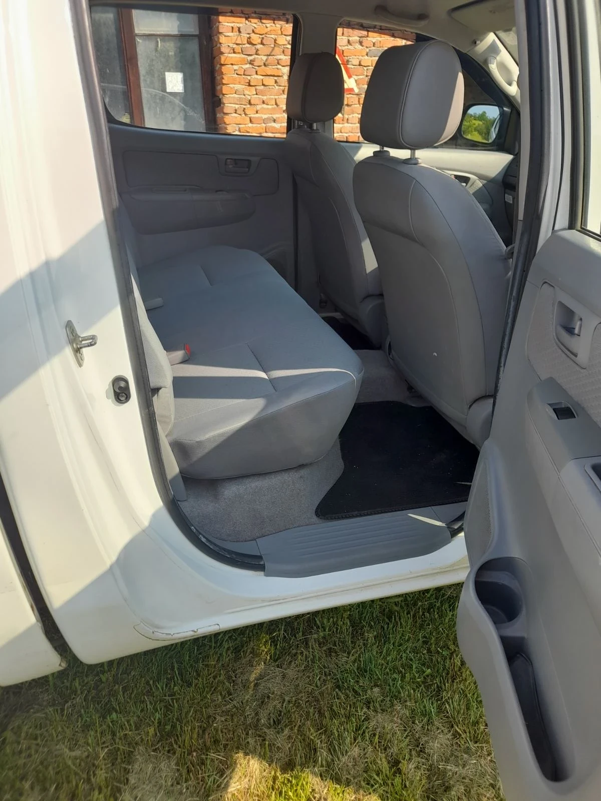 Toyota Hilux  - изображение 9