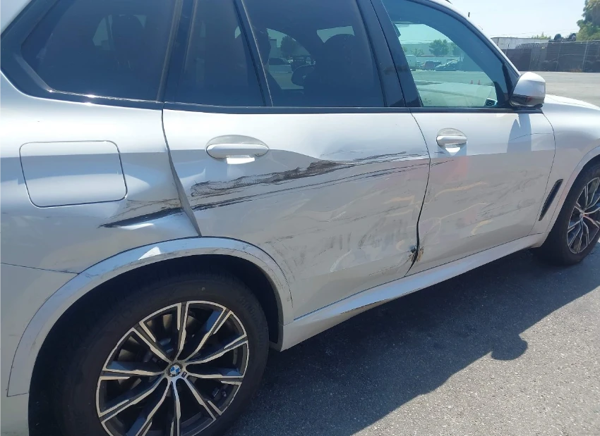 BMW X5 XDRIVE40I* M-PACK* HARMAN/KARDON* ДИГ.ТАБЛО* ПАНО* - изображение 5