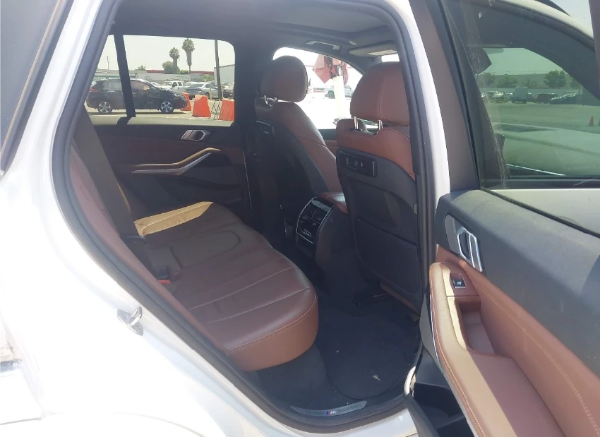BMW X5 XDRIVE40I* M-PACK* HARMAN/KARDON* ДИГ.ТАБЛО* ПАНО* - изображение 10