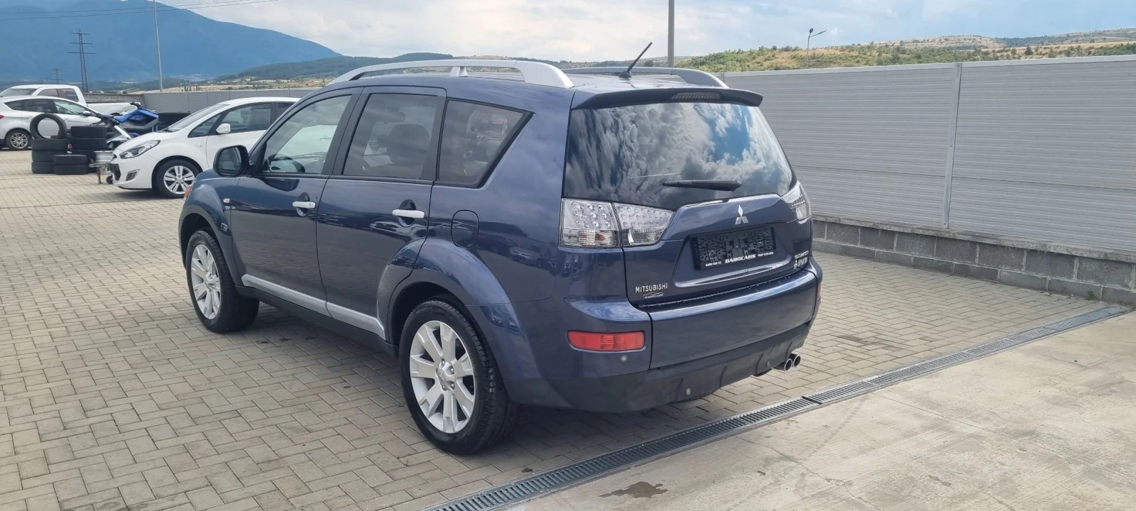 Mitsubishi Outlander  - изображение 4