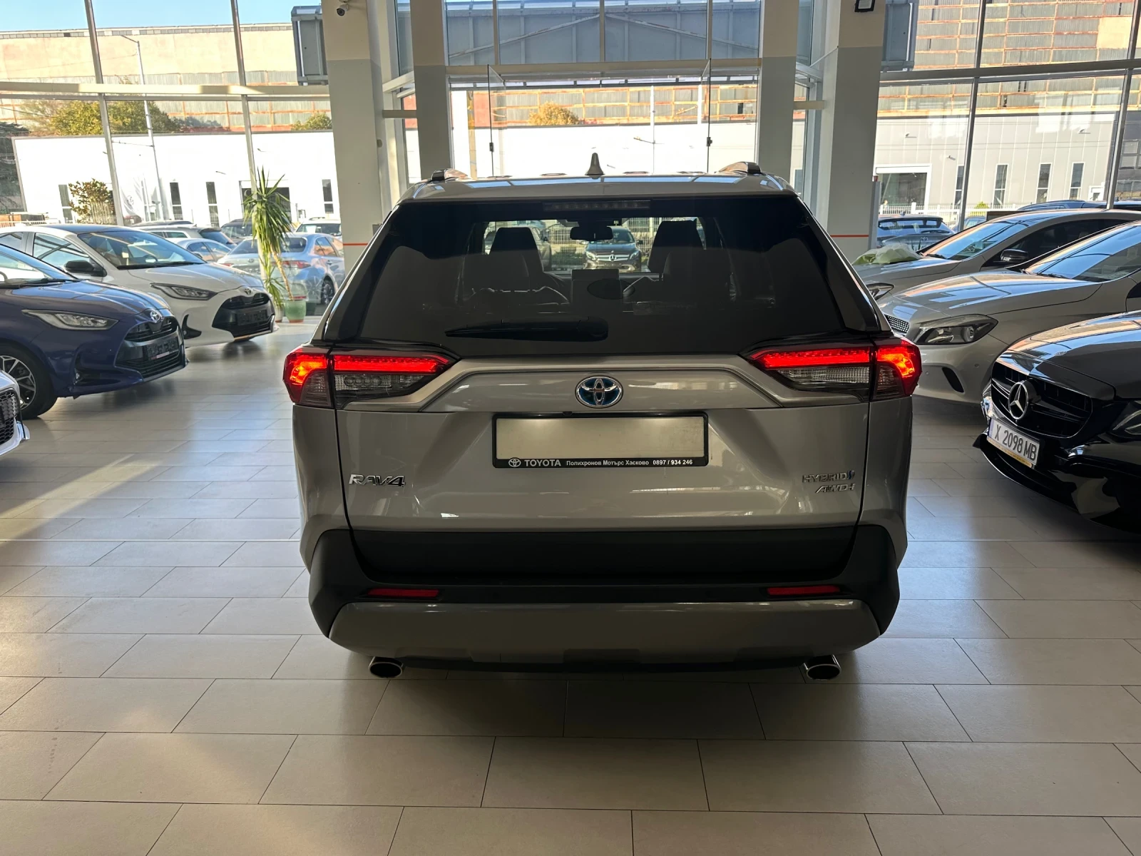 Toyota Rav4 Luxury - изображение 4