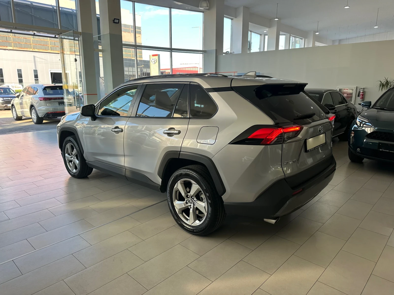 Toyota Rav4 Luxury - изображение 3