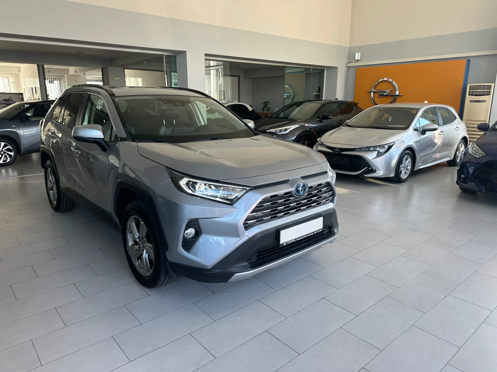 Toyota Rav4 Luxury - изображение 8