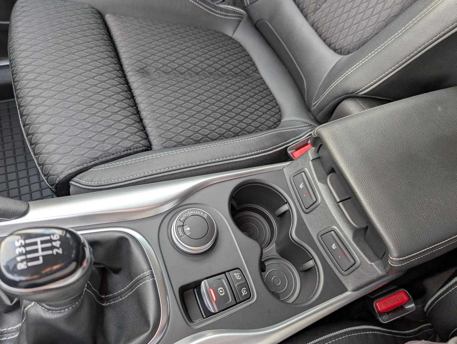 Renault Kadjar 1.7 dci 4WD - изображение 10