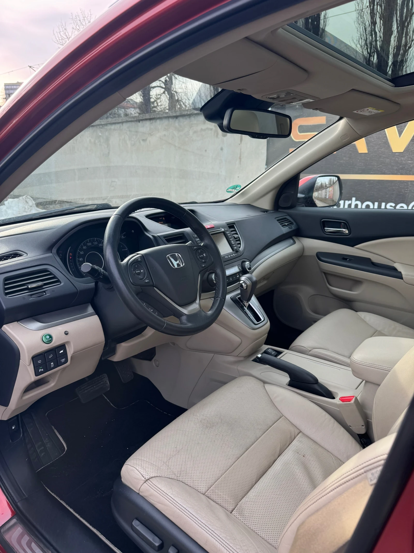 Honda Cr-v 2.2 I-DTEC/4x4/Distronic/Pano/Задна камера/Подгрев - изображение 10