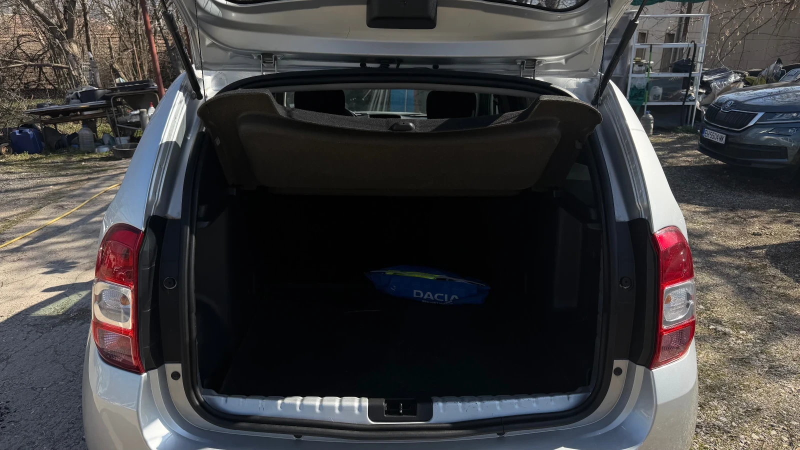 Dacia Duster 1.5dCi, снимка 10 - Автомобили и джипове - 53822104