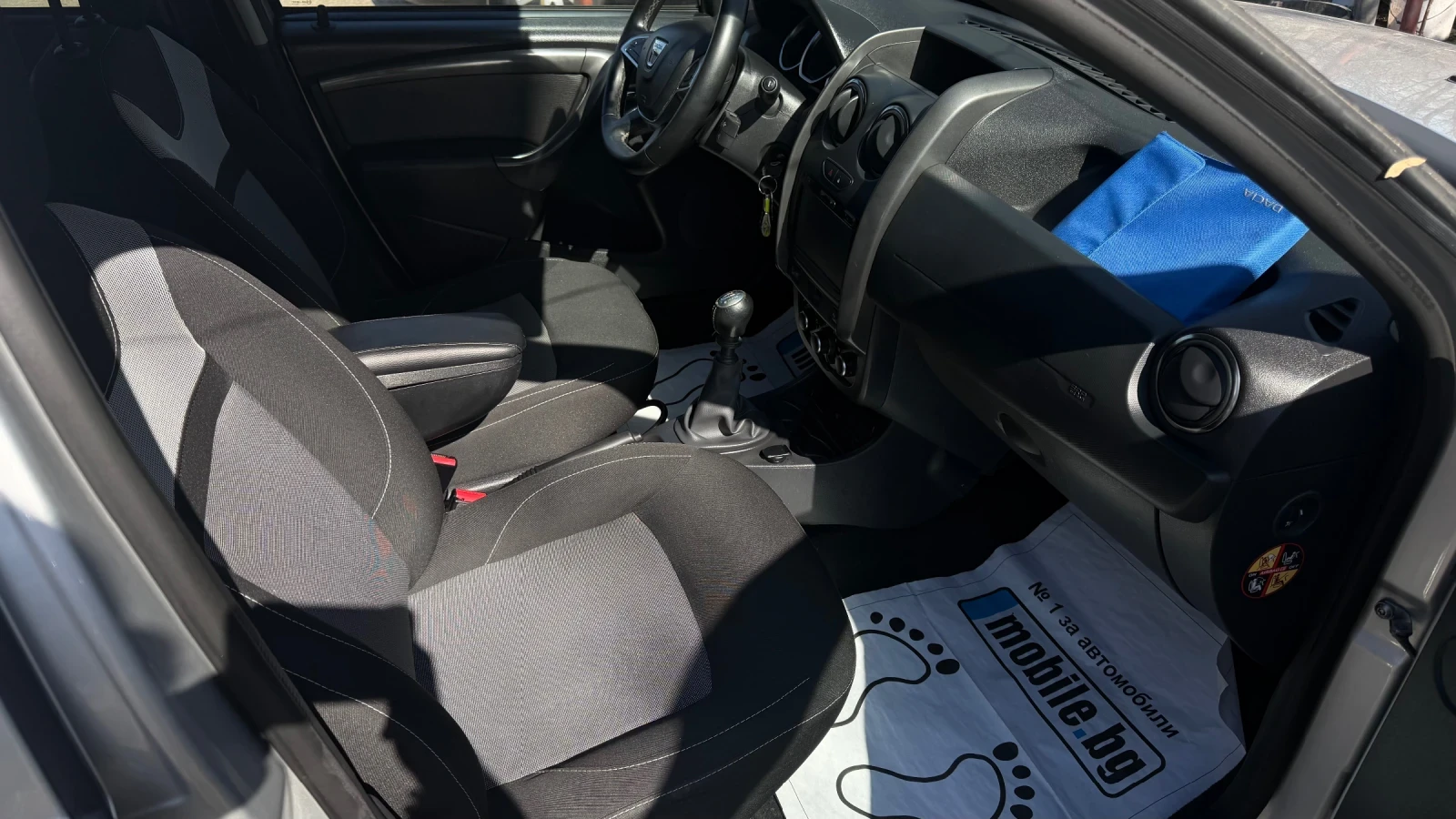 Dacia Duster 1.5dCi, снимка 9 - Автомобили и джипове - 53822104