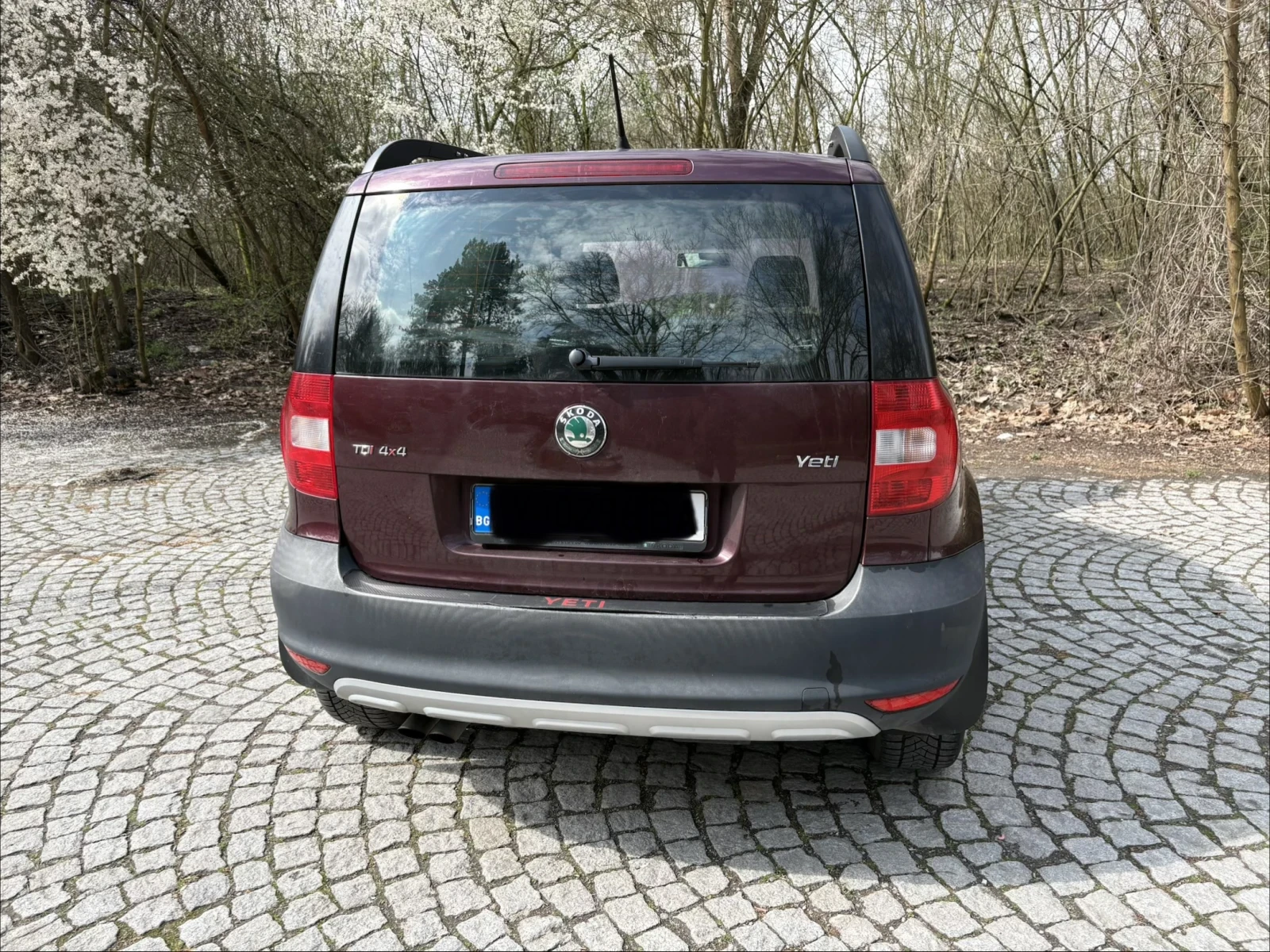 Skoda Yeti, снимка 3 - Автомобили и джипове - 54040864