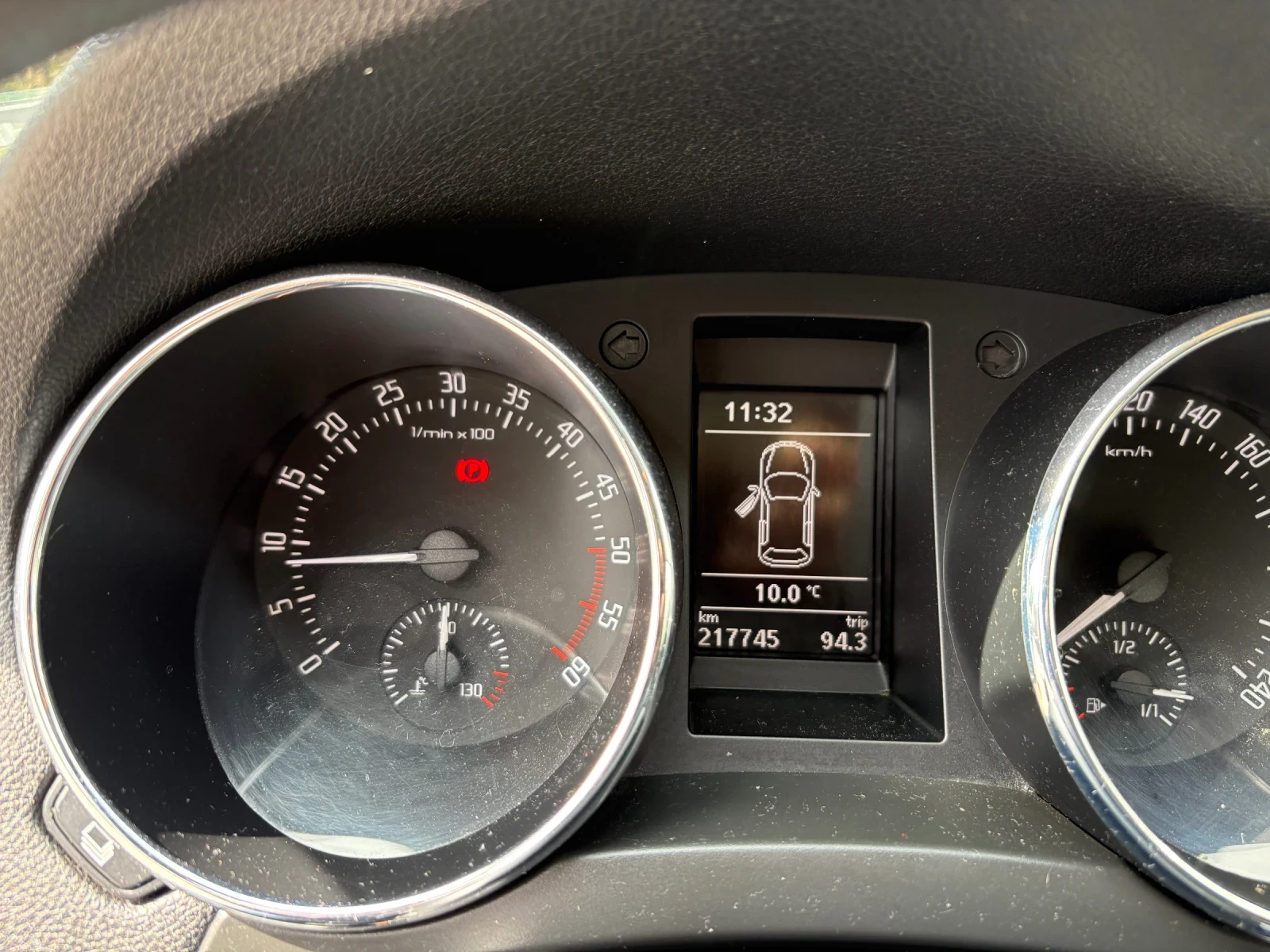 Skoda Yeti, снимка 12 - Автомобили и джипове - 54040864