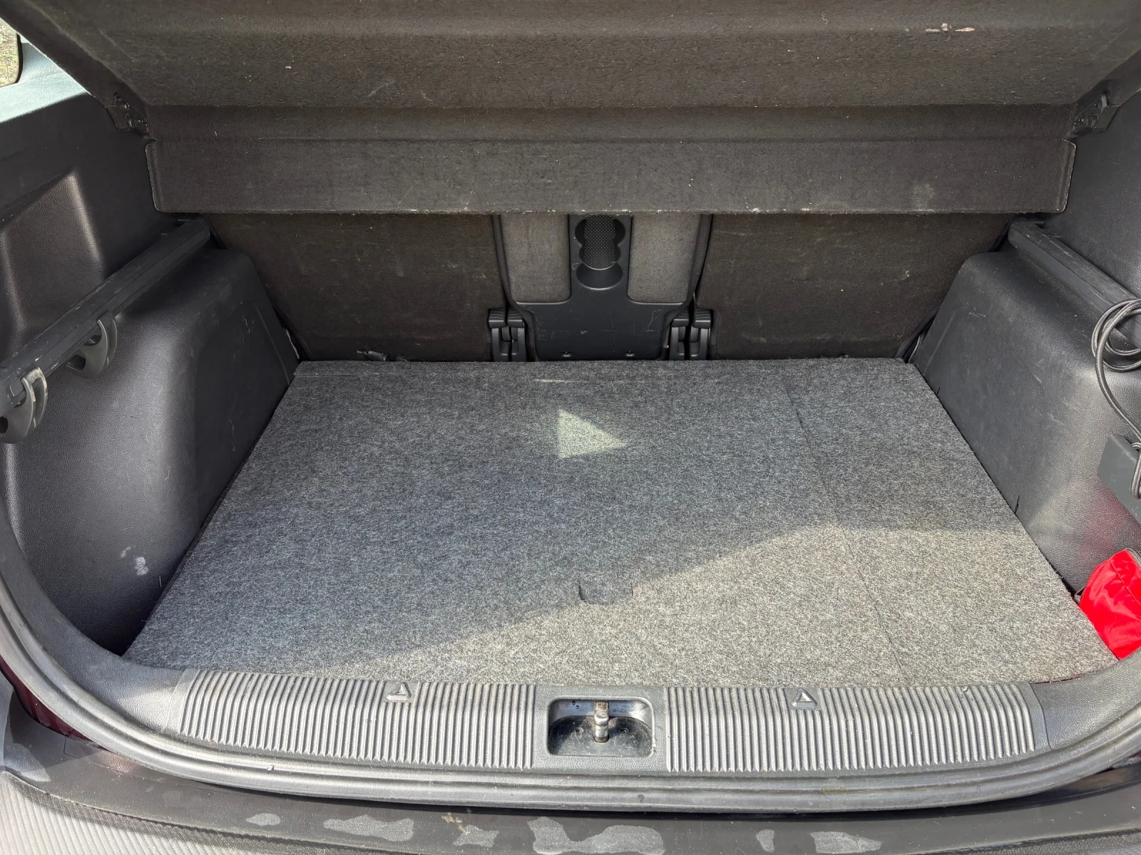 Skoda Yeti, снимка 6 - Автомобили и джипове - 54040864