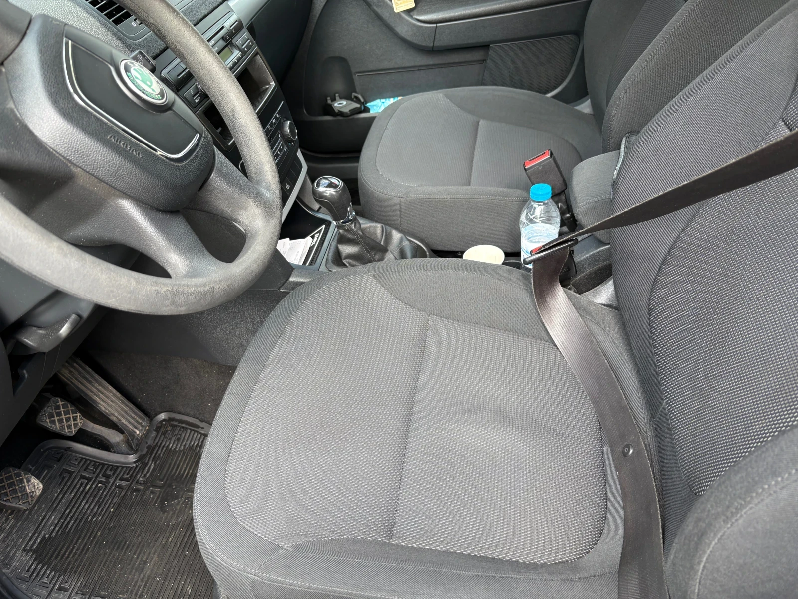 Skoda Yeti, снимка 15 - Автомобили и джипове - 54040864