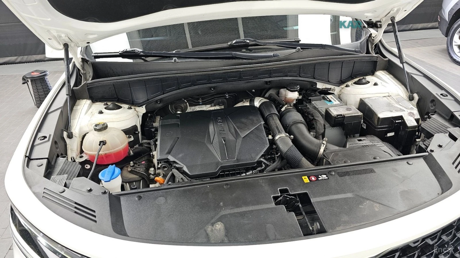 Kia Sorento 2.5T/4WD/GRAVITY/HUD/360, снимка 6 - Автомобили и джипове - 54869971