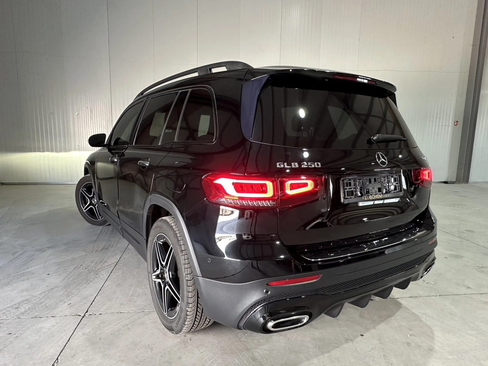 Mercedes-Benz GLB 250, снимка 5 - Автомобили и джипове - 54961453