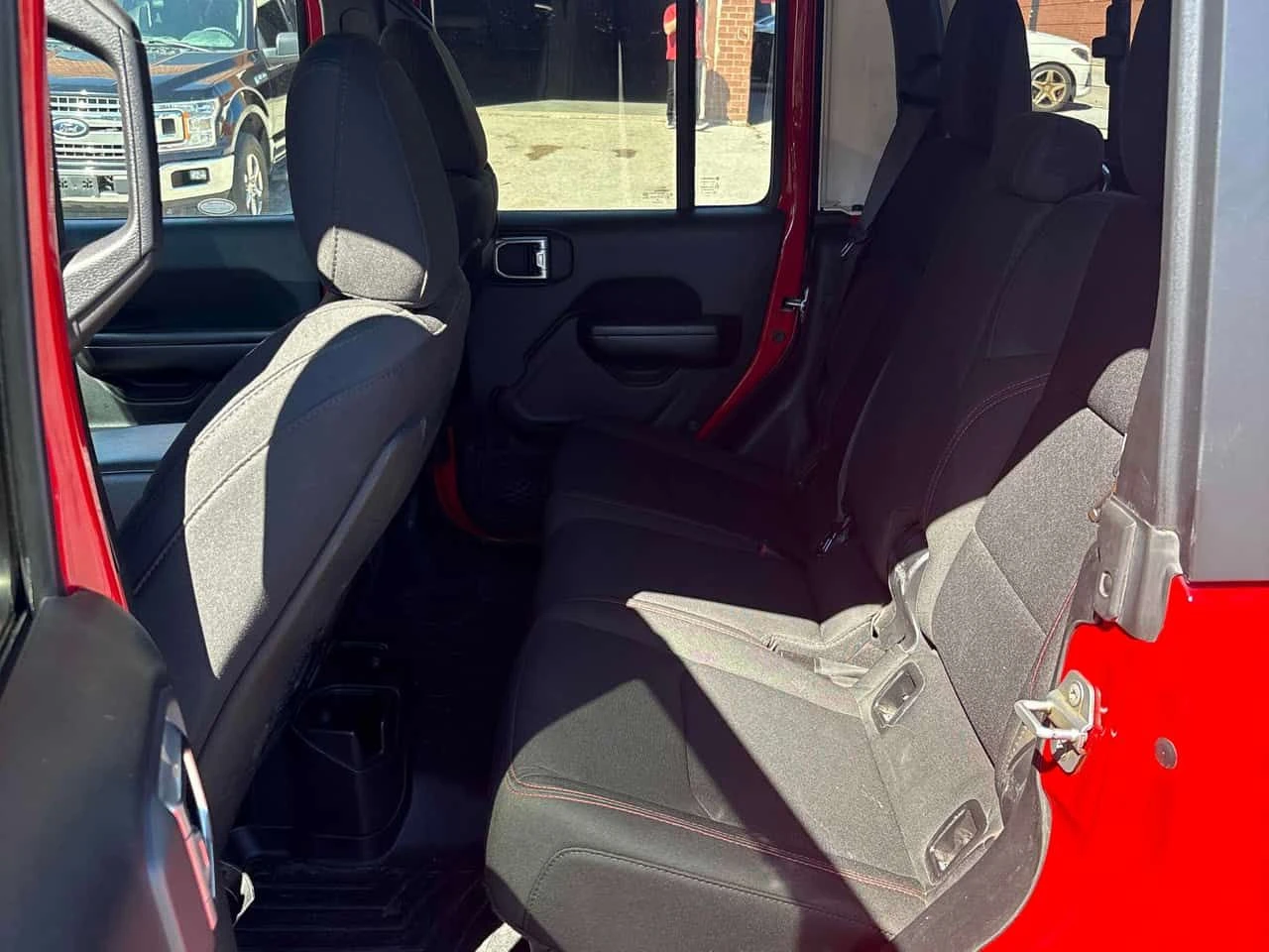Jeep Gladiator * Rubicon * CARFAX * ЦЕНА ДО БГ, снимка 13 - Автомобили и джипове - 55082292