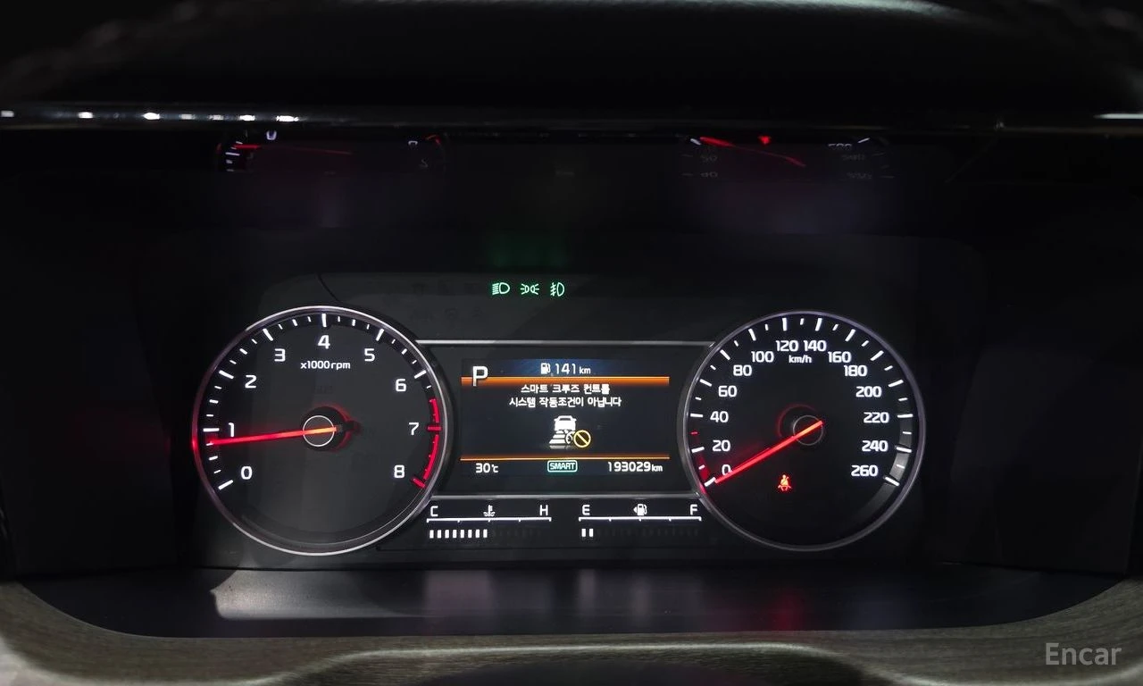 Kia Sorento 2.5T Prestige 4x4* DISTRONIC* ПОДГРЕВ* ОБДУХВАНЕ* , снимка 10 - Автомобили и джипове - 55485132