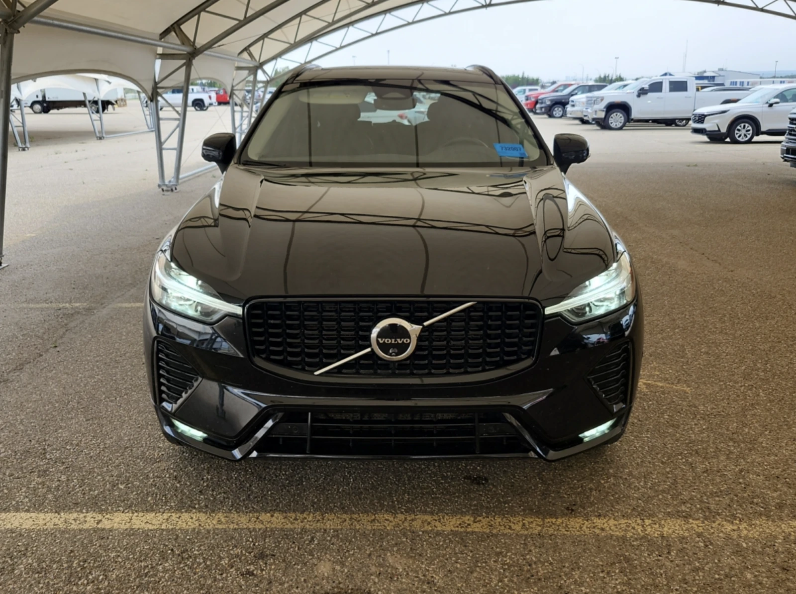 Volvo XC60 2025 Volvo XC60 B5 PLUS DARK THEME, снимка 2 - Автомобили и джипове - 55883784