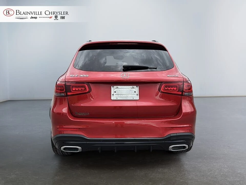 Mercedes-Benz GLC 300 4MATIC* AMG LINE* ПАНОРАМА* 360 КАМЕРИ* КРАЙНА ЦЕН, снимка 5 - Автомобили и джипове - 56319113