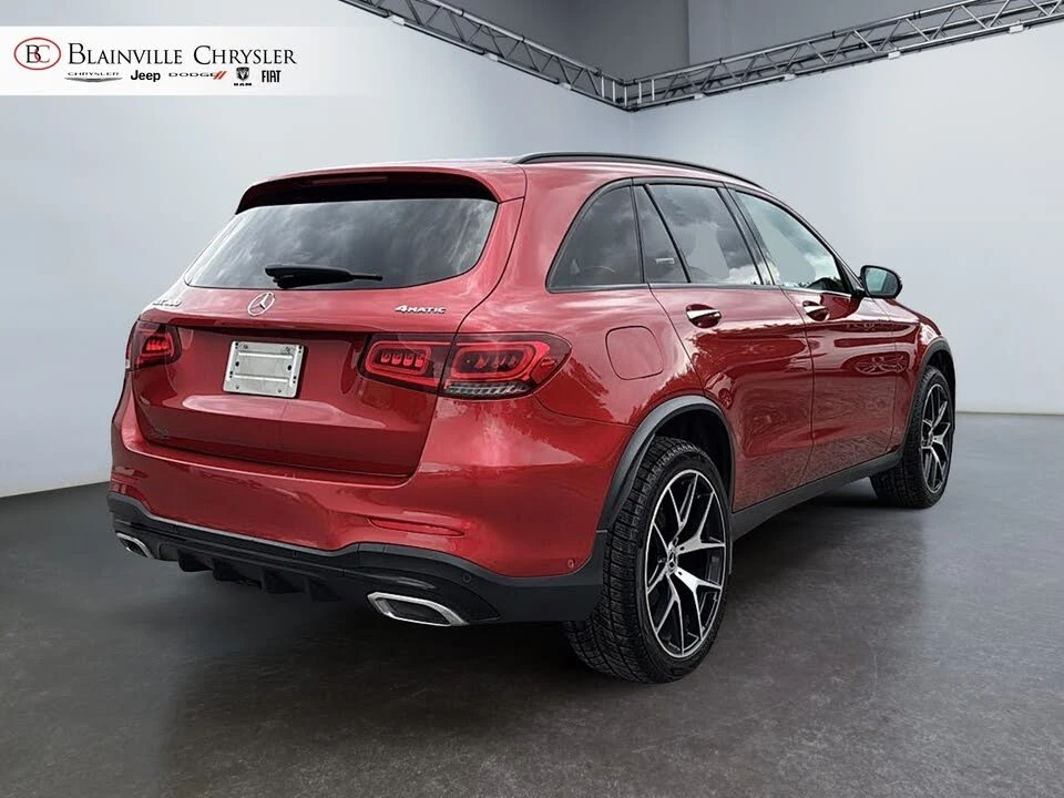 Mercedes-Benz GLC 300 4MATIC* AMG LINE* ПАНОРАМА* 360 КАМЕРИ* КРАЙНА ЦЕН, снимка 6 - Автомобили и джипове - 56319113