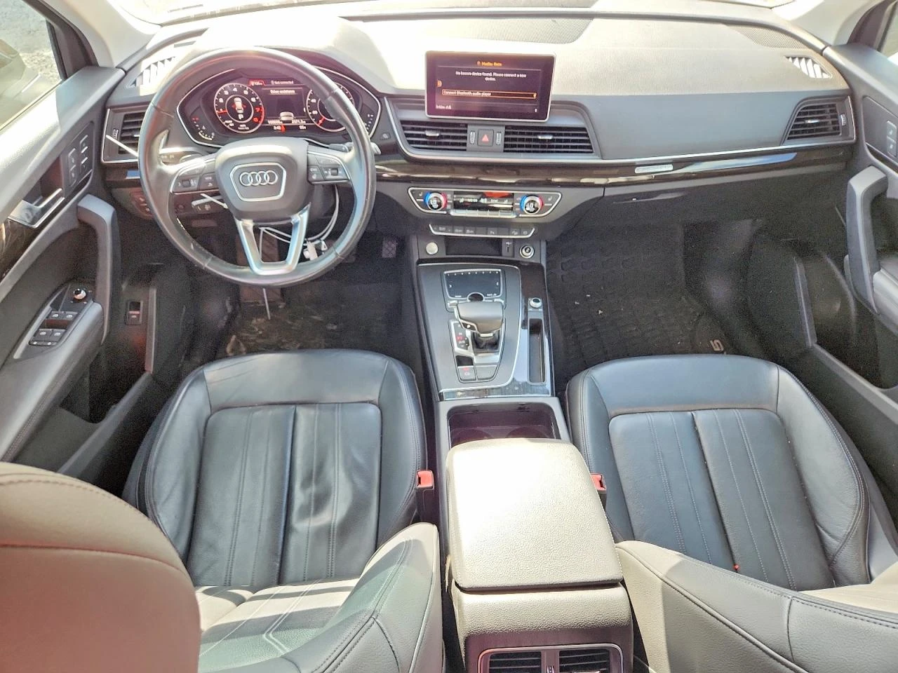 Audi Q5 2.0l Premium Plus, снимка 8 - Автомобили и джипове - 56422925