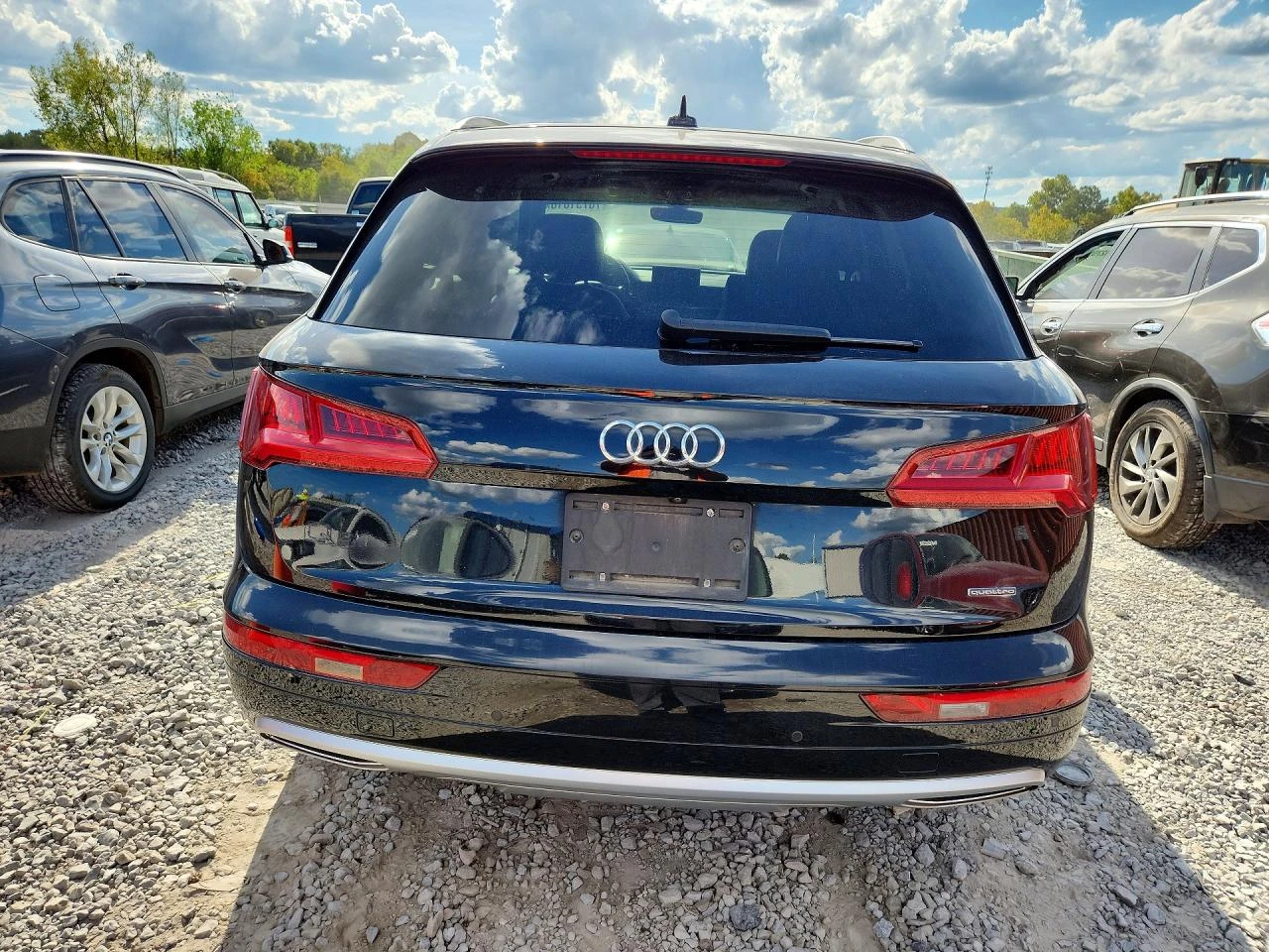 Audi Q5 2.0l Premium Plus, снимка 6 - Автомобили и джипове - 56422925