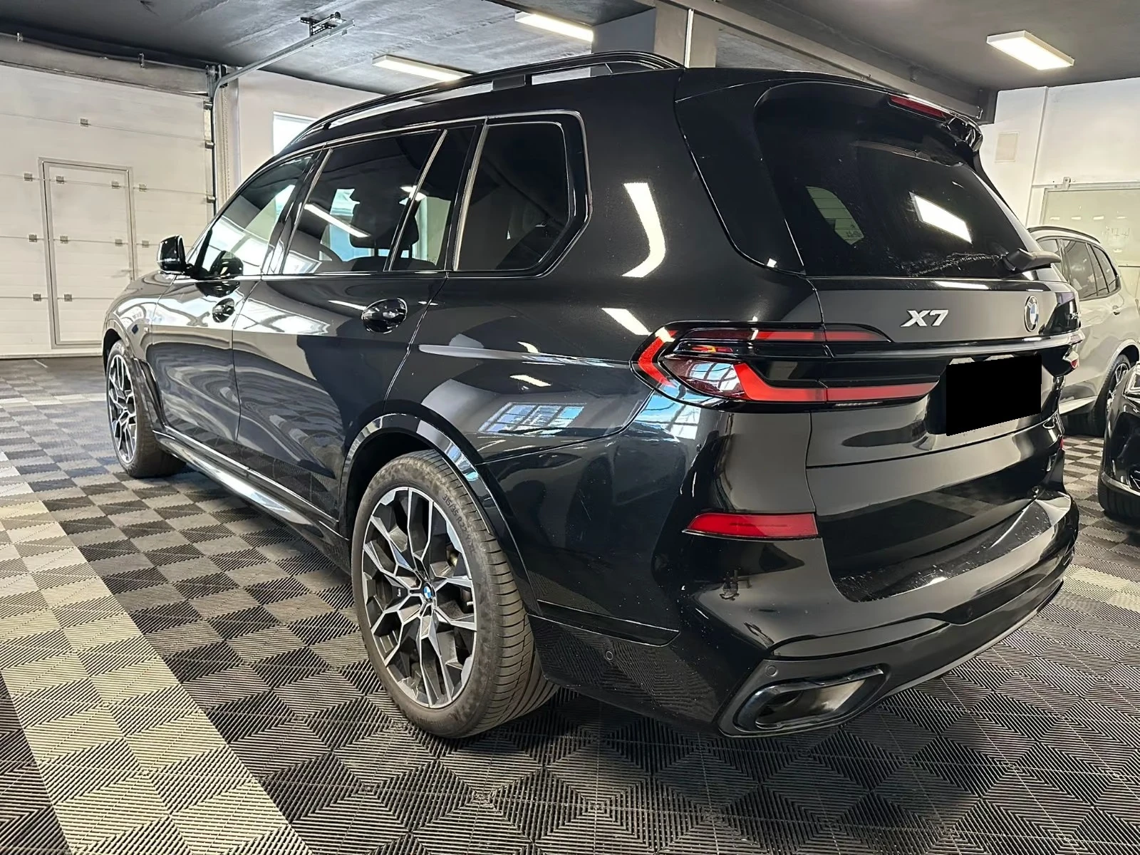 BMW X7 40d/xDrive/M SPORT PRO/7 SEATS/ICONIC GLOW | Mobile.bg � ����������� 4