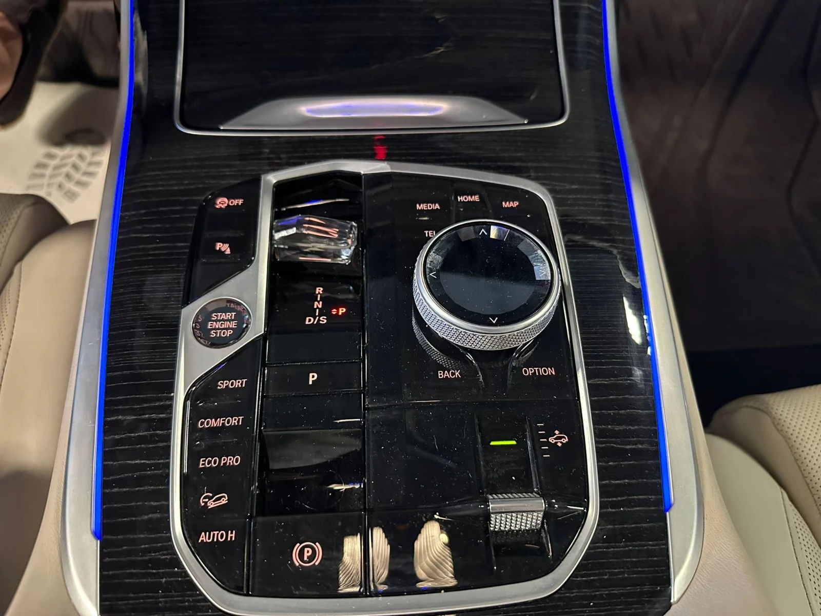 BMW X7 40d/xDrive/M SPORT PRO/7 SEATS/ICONIC GLOW | Mobile.bg � ����������� 9
