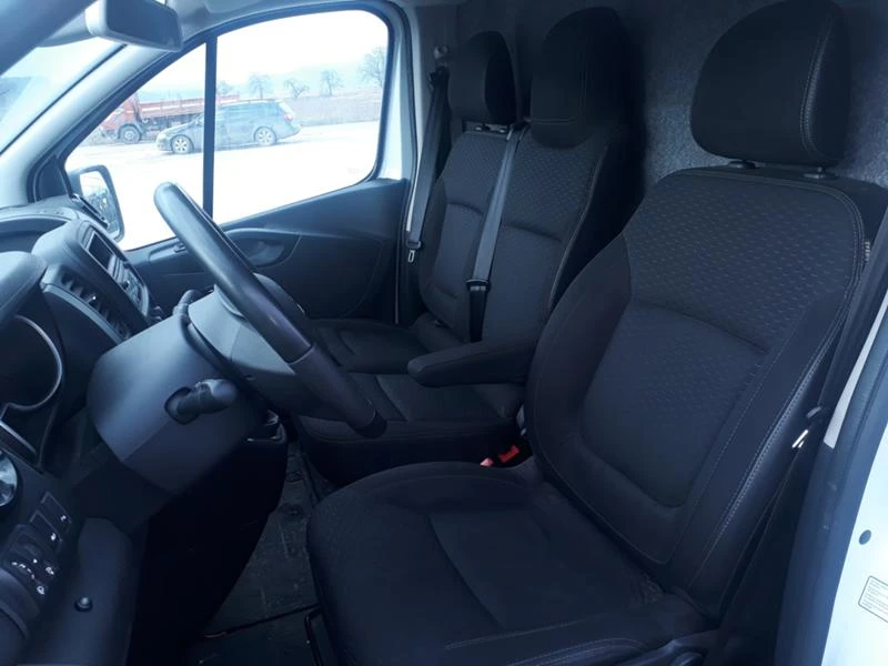 Opel Vivaro 1.6CDTI- BI- TURBO, снимка 11 - Бусове и автобуси - 23856239