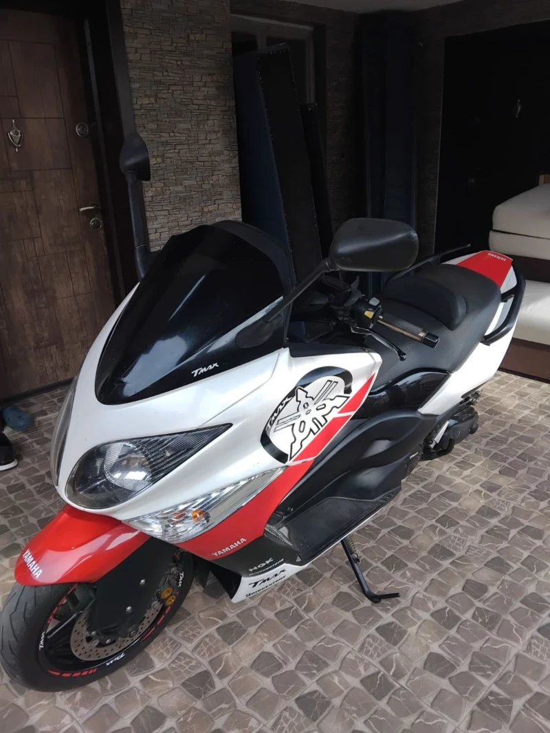 Yamaha T-max