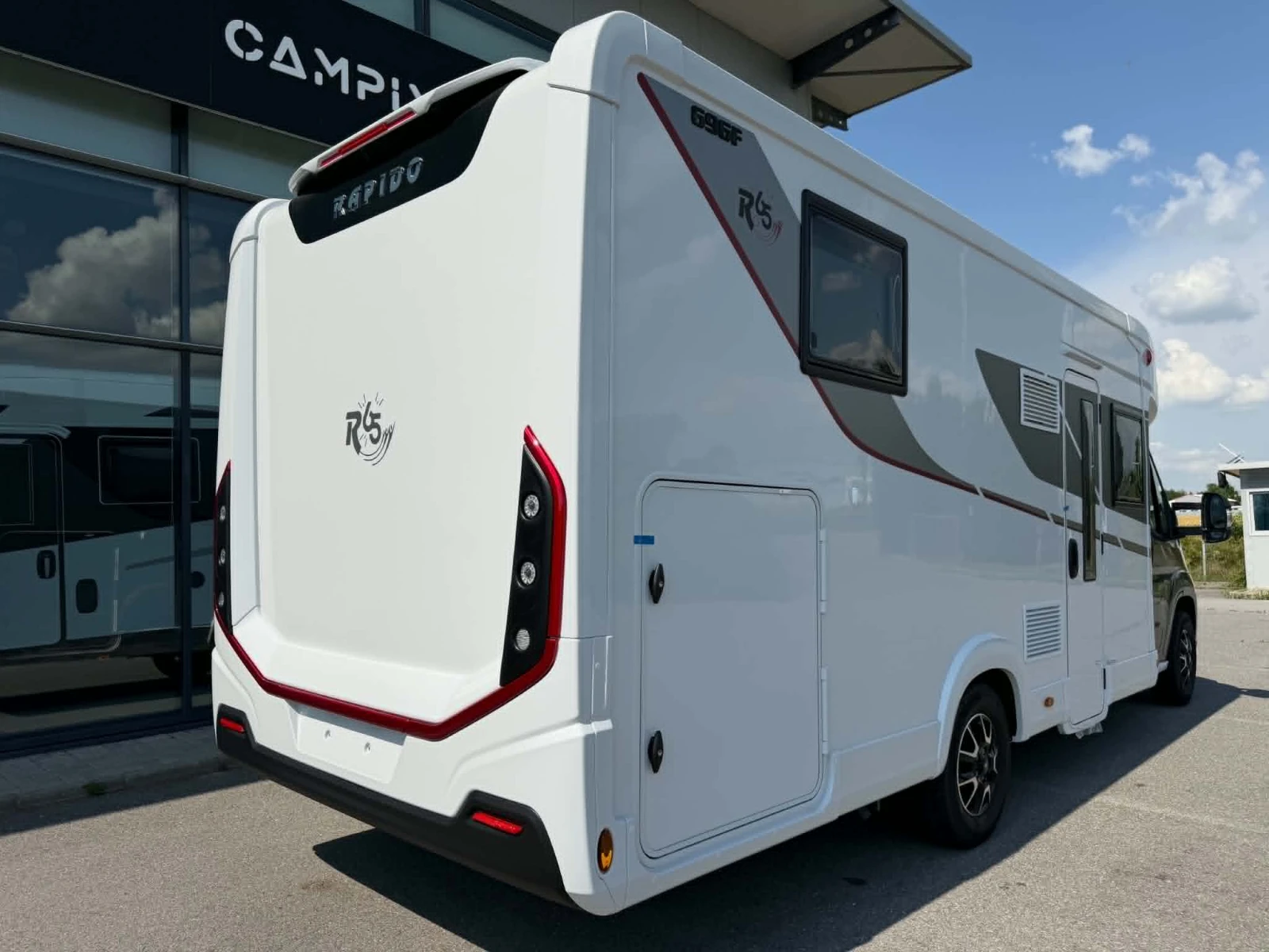 ������ Rapido F696 65 Years ���������� ����� | Mobile.bg � ����������� 2