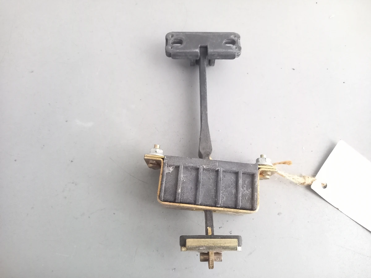 Панта врата предна лява ограничителна Мерцедес Ц220 W203