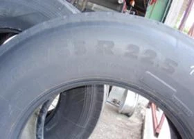 Гуми, снимка 4