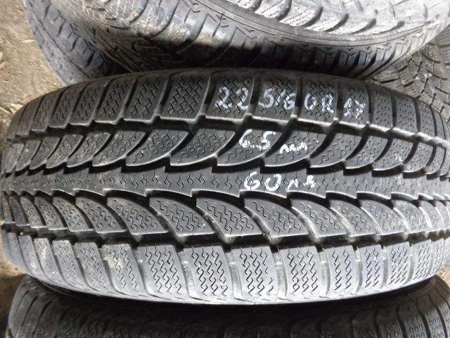 Гуми Зимни 225/60R17, снимка 8 - Гуми и джанти - 20871905