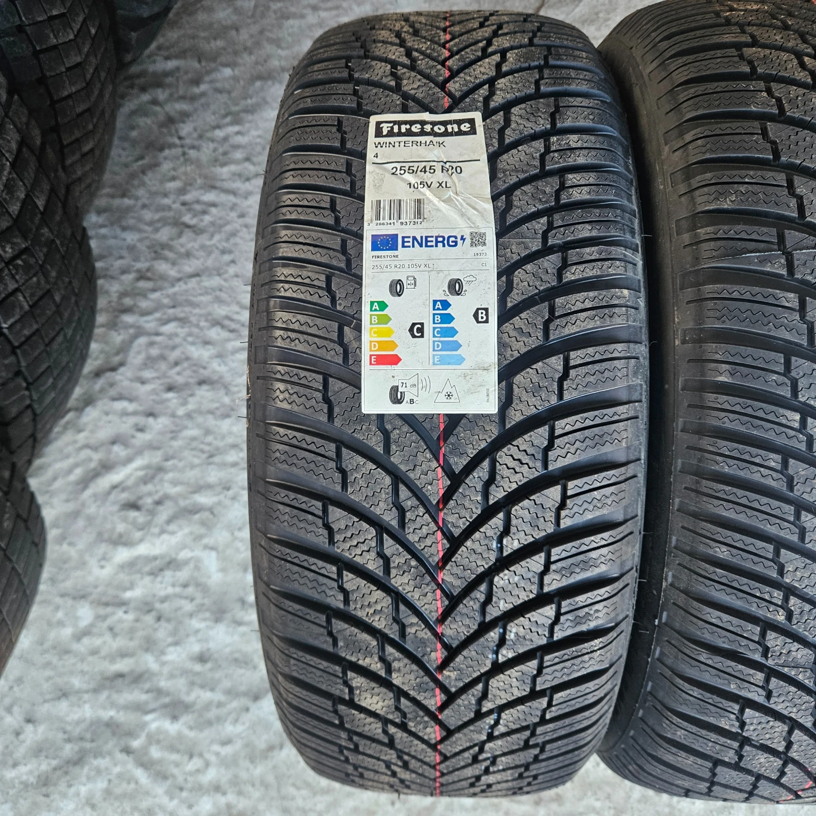 ���� 255/45R20 | Mobile.bg � ����������� 3