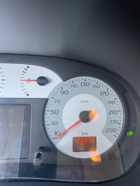 Renault Symbol 1.4 , снимка 8