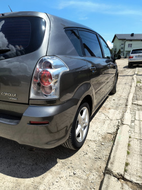 Toyota Corolla verso, снимка 6 - Автомобили и джипове - 46019154