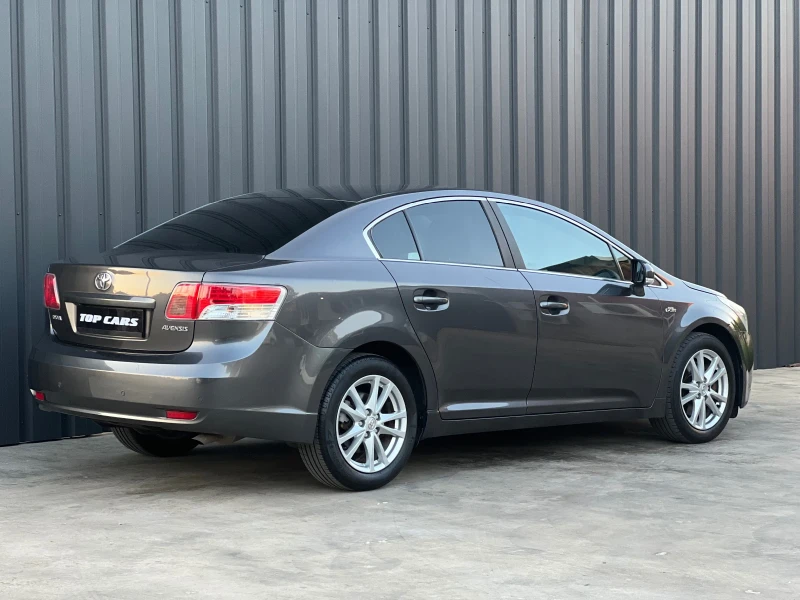 Toyota Avensis ЛИЗИНГ, снимка 8 - Автомобили и джипове - 47703616