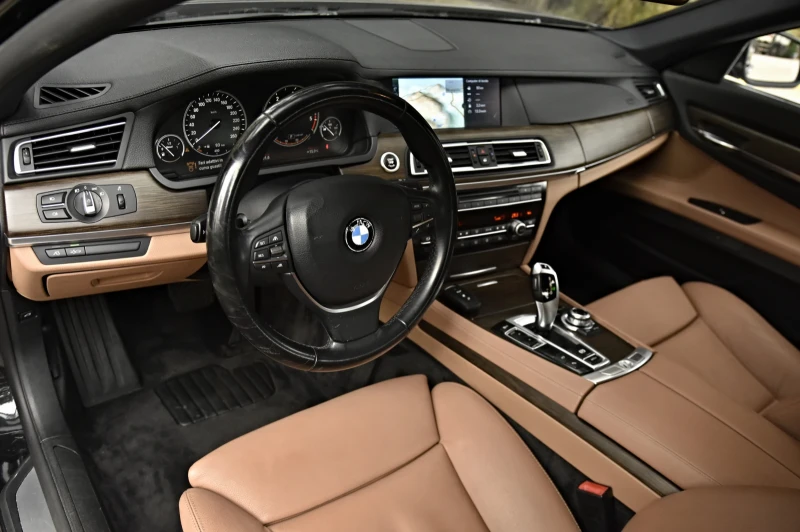 BMW 730 Soft close, снимка 14 - Автомобили и джипове - 49108578