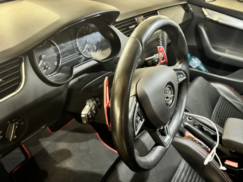 Skoda Octavia 1.8tsi, снимка 12 - Автомобили и джипове - 52404234